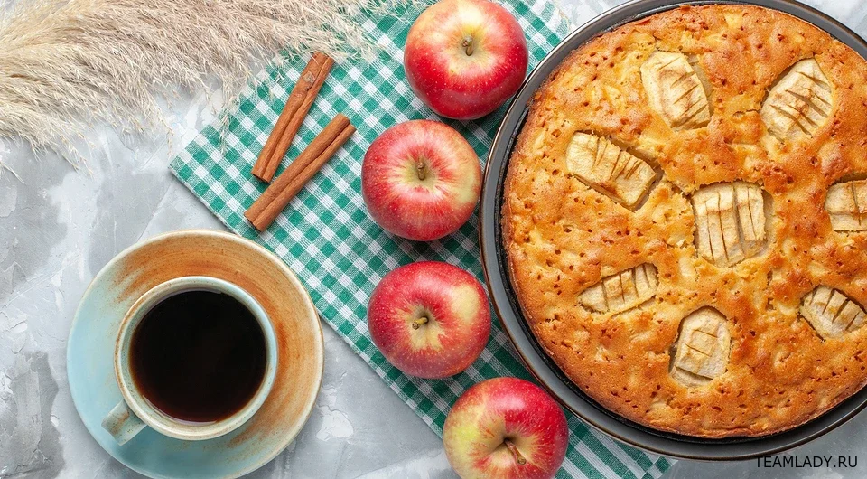 Выпечка на скорую руку на сковороде: 15 вкусных рецептов